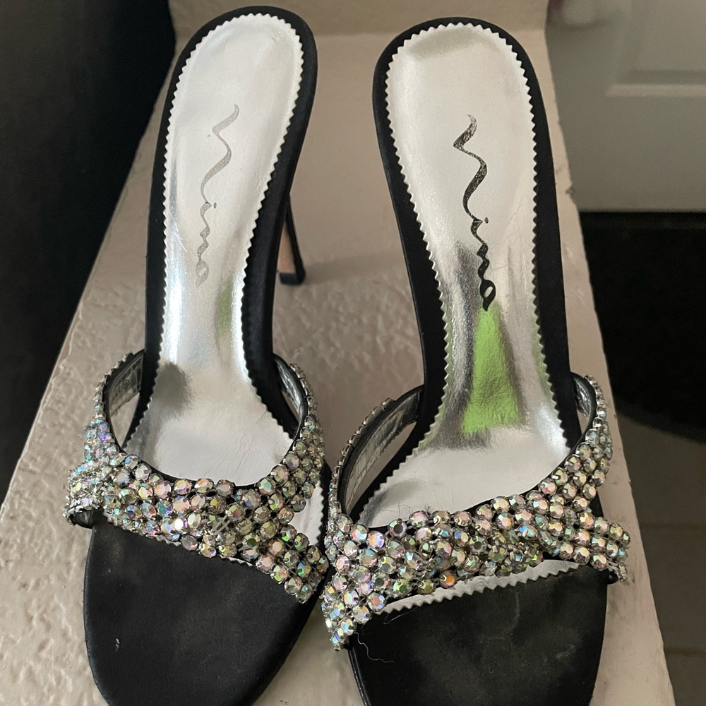 NINA Slip On Pumps